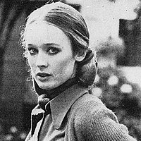 Camille Keaton Naakt