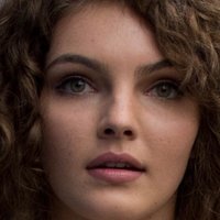 Camren Bicondova Naakt
