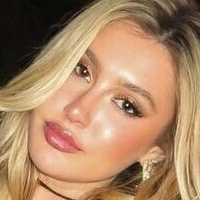 Carly Lawrence Naakt