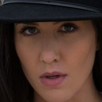 Carmen Nikole Naakt