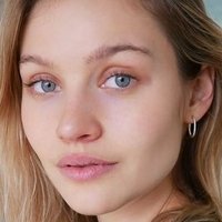 Caroline Corinth Naakt