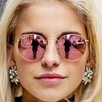 Caroline Daur Naakt