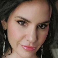 Cassie Cross Naakt