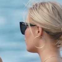 Cassie Randolph Naakt