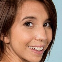 Cece Capella Naakt
