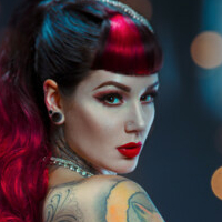 Cervena Fox Naakt