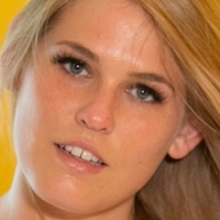 Charlie Nicole Naakt