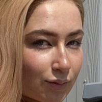 Charlotte Lion Naakt
