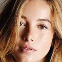 Charlotte Vega Naakt