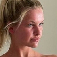 Chloe Burns Naakt