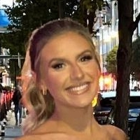 Chloe Burrows Naakt