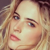 Chloë Holmes Naakt