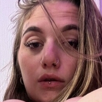 Chloe Tease Naakt