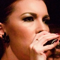 Chrysta Bell Naakt