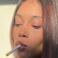 cigarettemuse Naakt
