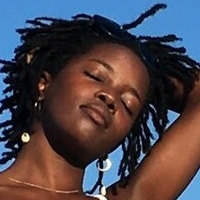 Clara Moneke Naakt