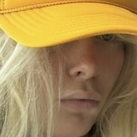 Clementine Vaughn Naakt