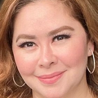 Connie Sison Naakt