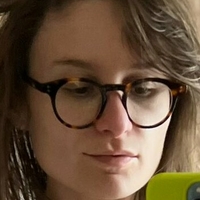cosmia Naakt