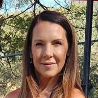 Cougar Exclusive Naakt