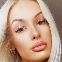 Courtney Fox Naakt
