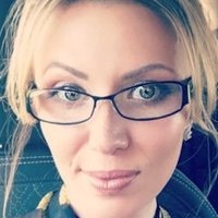 Crystal Baker Naakt
