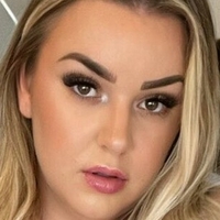 curvygirllou Naakt