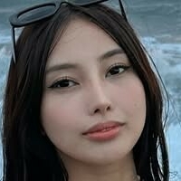 Dani Yoshida Naakt
