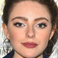 Danielle Rose Russell Naakt