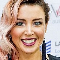 Dannii Minogue Naakt