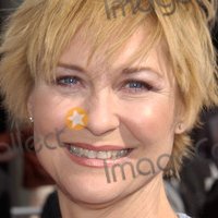 Dee Wallace-Stone Naakt