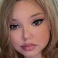 Destiny Estelle Naakt