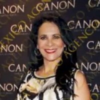 Diana Ferreti Naakt