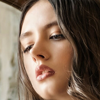 Diana Shemetova Naakt