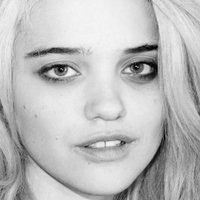 Diane Young Naakt