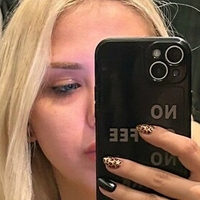 Ecem Hotoğlu Naakt
