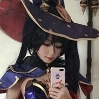 ekiholic Naakt