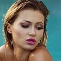 Ela Rose Naakt