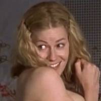 Elisabeth Shue Naakt