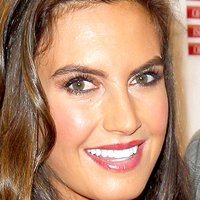 Elizabeth Chambers Naakt