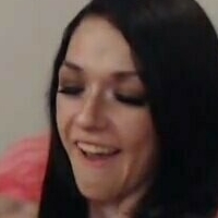 elizabethjamez Naakt