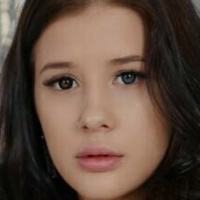 ellaquen Naakt