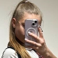 Ellie Angel Naakt