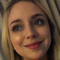 Ellie Schnitt Naakt
