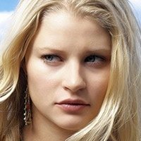 Emilie de Ravin Naakt