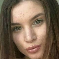 emilihops_f Naakt