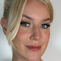 Emily Brooke Naakt