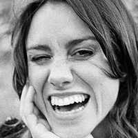 Emily Bruni Naakt