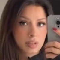 Emily Furz Naakt