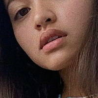 Emily Huynh Naakt